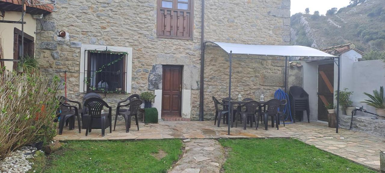 Casa Del Cura Hotel Molleda Екстериор снимка